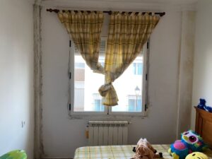 Limpieza de moho en Alicante - Pared de dormitorio